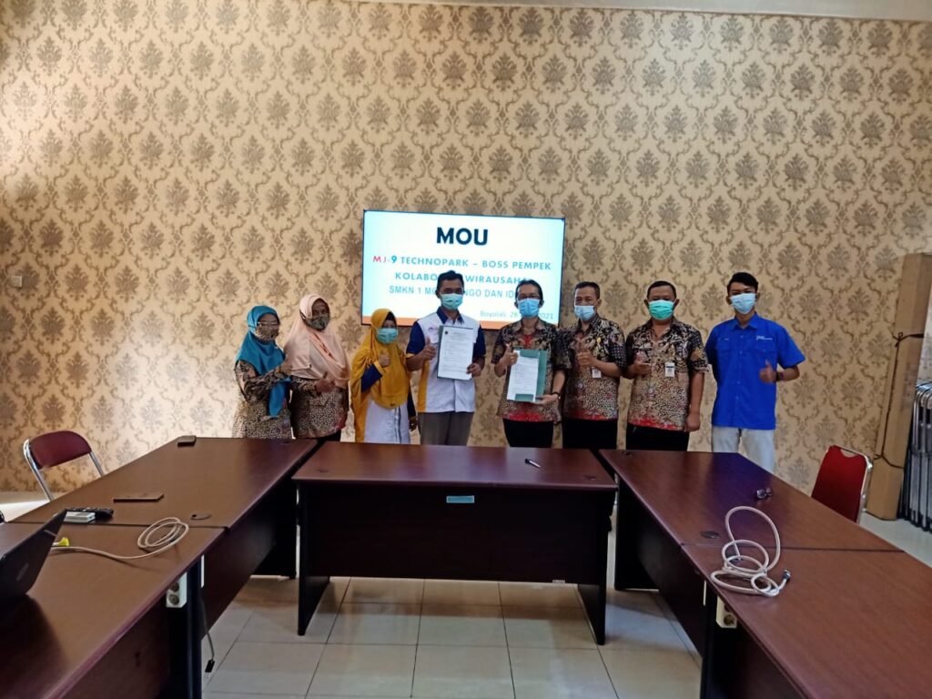 mou-smkn1mojosongo